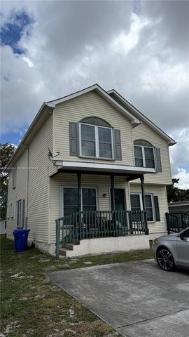 1742 SW 44th Terrace, Fort Lauderdale, FL 33317