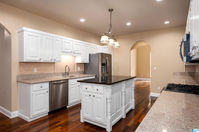 200 VALLEY VIEW ROAD, Pell City, AL 35054