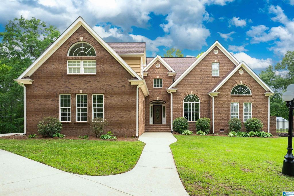 200 VALLEY VIEW ROAD, Pell City, AL 35054