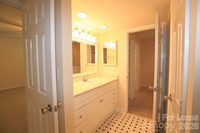 417 W 8th Street G, Charlotte, NC 28202