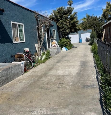 135 E 77th, Los Angeles, CA 90003