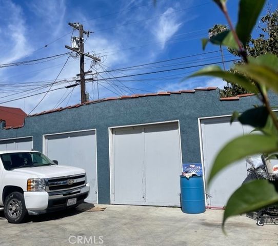 135 E 77th, Los Angeles, CA 90003
