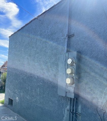 135 E 77th, Los Angeles, CA 90003