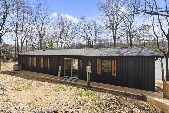 509 Pleasure Point DR, Goodview, VA 24095