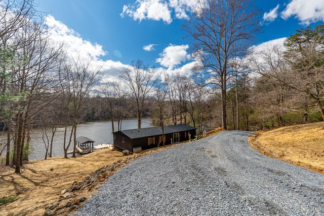 509 Pleasure Point DR, Goodview, VA 24095