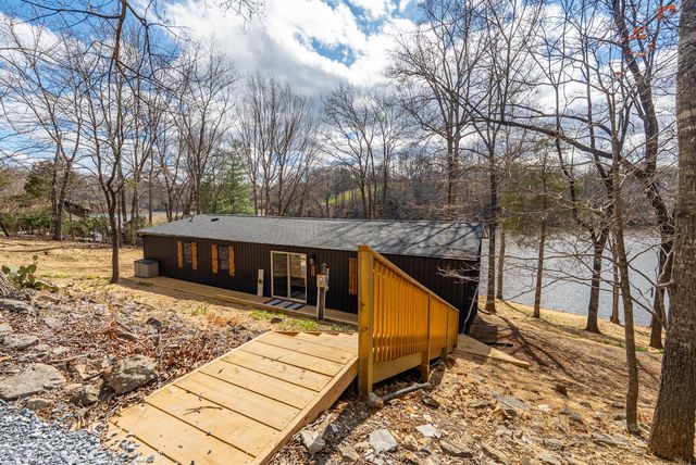 509 Pleasure Point DR, Goodview, VA 24095
