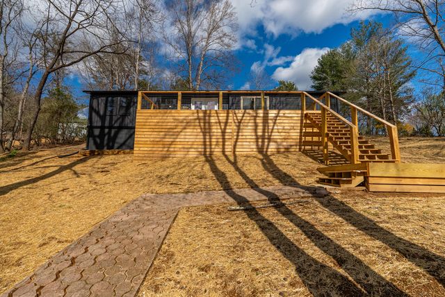 509 Pleasure Point DR, Goodview, VA 24095