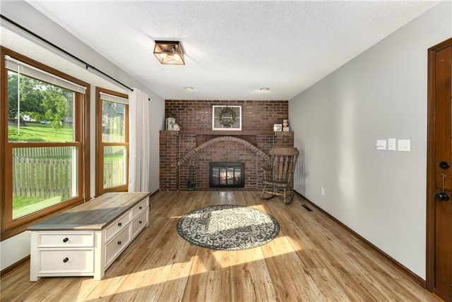 1100 SW 44th Street, Blue Springs, MO 64015