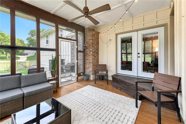 1100 SW 44th Street, Blue Springs, MO 64015