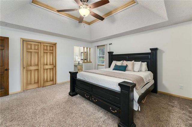 1100 SW 44th Street, Blue Springs, MO 64015