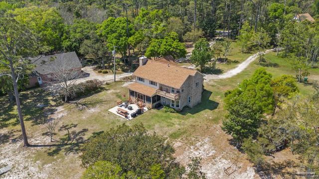 4845 Soundside Dr, Gulf Breeze, FL 32563