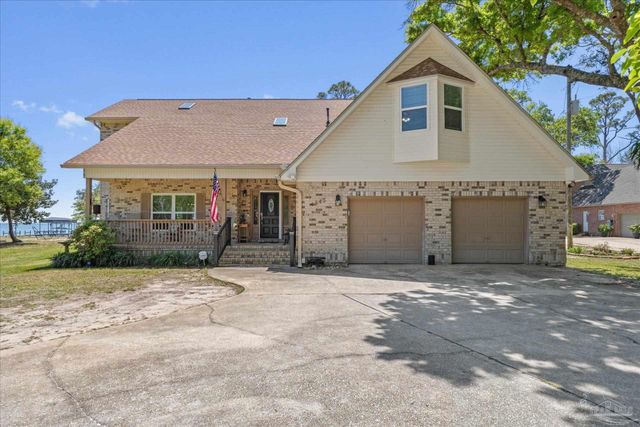 4845 Soundside Dr, Gulf Breeze, FL 32563