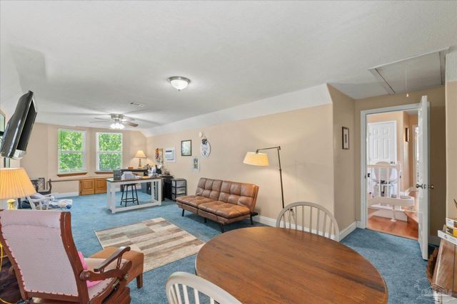 4845 Soundside Dr, Gulf Breeze, FL 32563