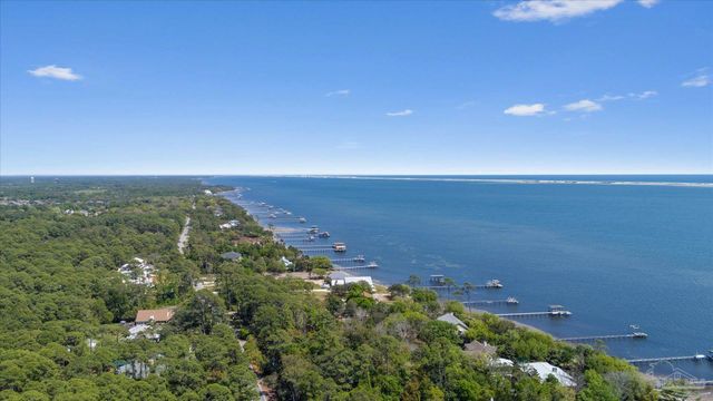 4845 Soundside Dr, Gulf Breeze, FL 32563