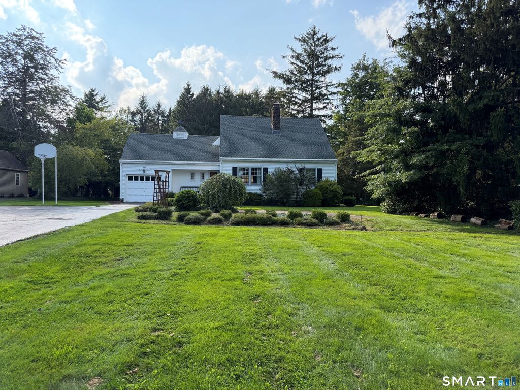 989 North Farms Road, Wallingford, CT 06492