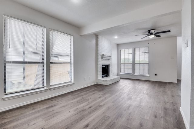 2166 E Arkansas Lane, Arlington, TX 76014