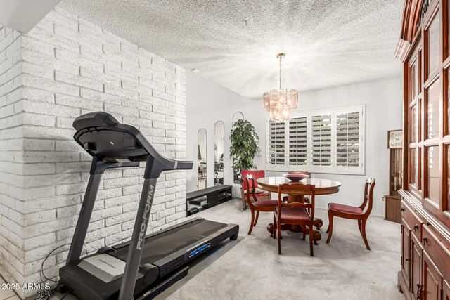 4627 W LANE Avenue, Glendale, AZ 85301