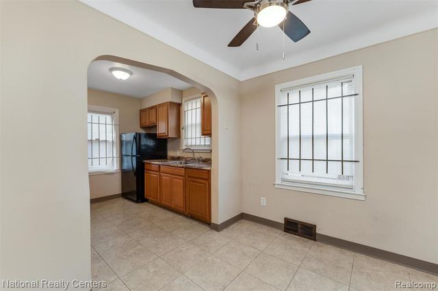 5525 Cadieux Road, Detroit, MI 48224