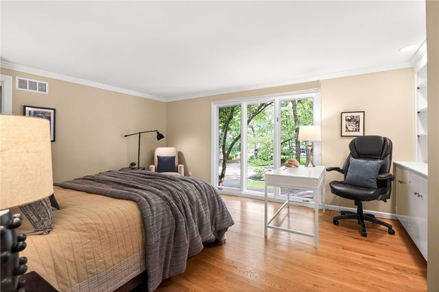 16 Great Oak Lane, Perinton, NY 14534