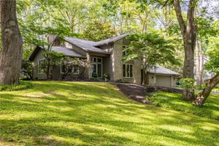 16 Great Oak Lane, Perinton, NY 14534
