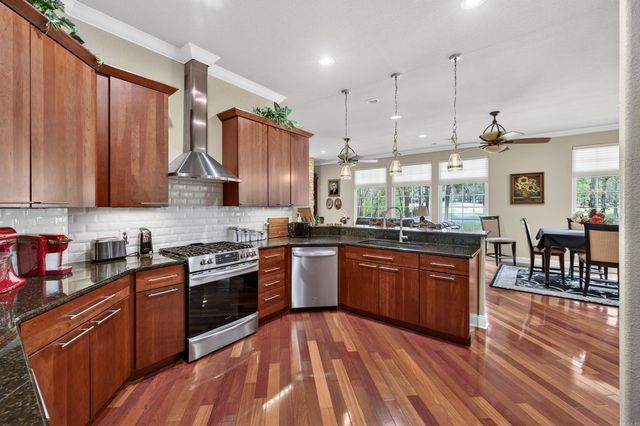 7 Alhaja Way, Hot Springs Village, AR 71909