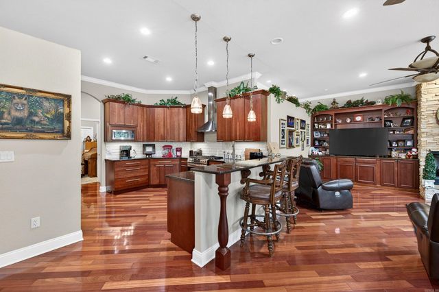7 Alhaja Way, Hot Springs Village, AR 71909