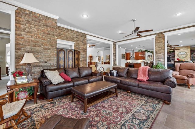 7 Alhaja Way, Hot Springs Village, AR 71909