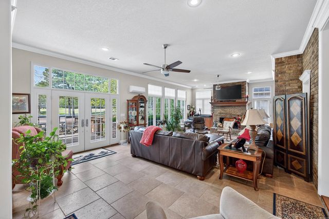 7 Alhaja Way, Hot Springs Village, AR 71909