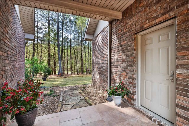 7 Alhaja Way, Hot Springs Village, AR 71909