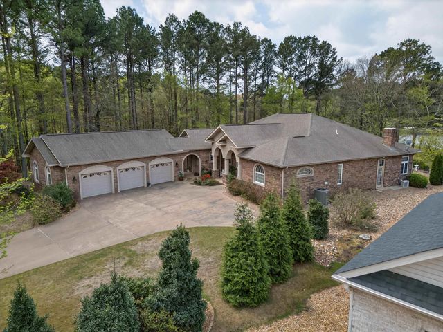 7 Alhaja Way, Hot Springs Village, AR 71909
