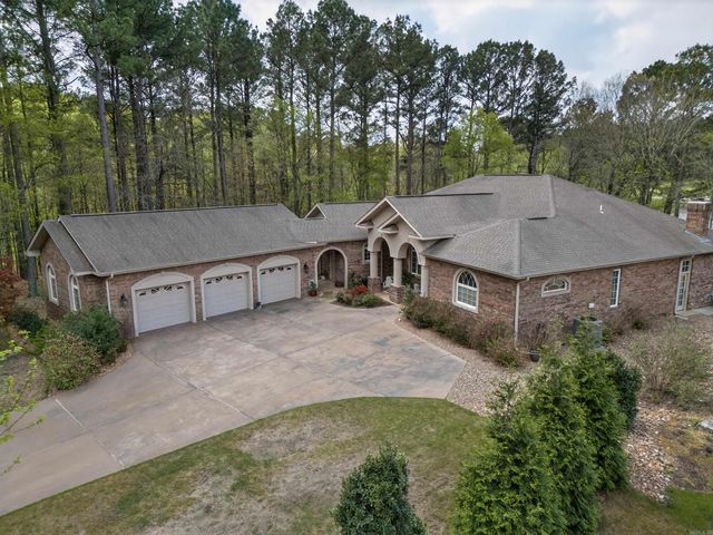 7 Alhaja Way, Hot Springs Village, AR 71909