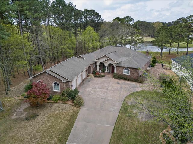 7 Alhaja Way, Hot Springs Village, AR 71909