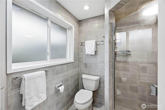 13635 SE 43rd Street, Bellevue, WA 98006