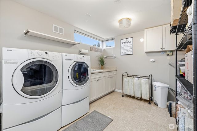 13635 SE 43rd Street, Bellevue, WA 98006