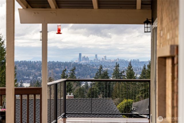 13635 SE 43rd Street, Bellevue, WA 98006