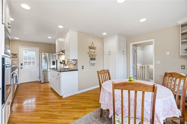 13635 SE 43rd Street, Bellevue, WA 98006