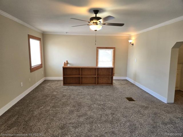 571 W Saratoga Street, Ferndale, MI 48220