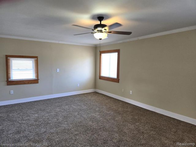 571 W Saratoga Street, Ferndale, MI 48220