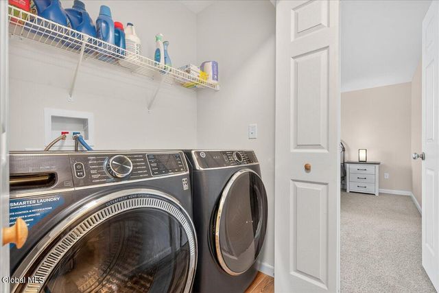 16 Chip Shot Way, Halfmoon, NY 12118