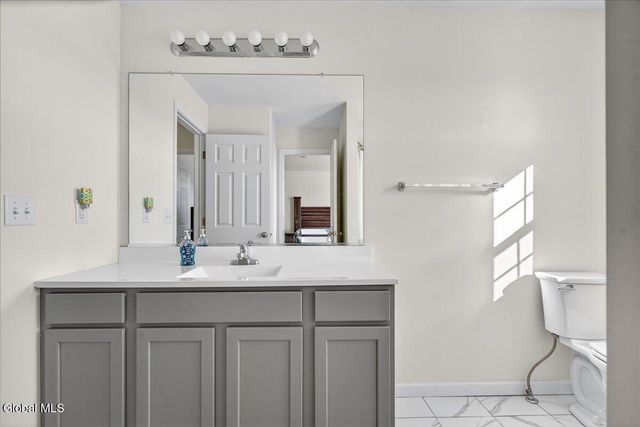 16 Chip Shot Way, Halfmoon, NY 12118