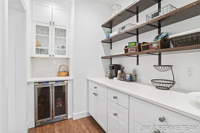 153 Elizabeth Street, Saugatuck City, MI 49453