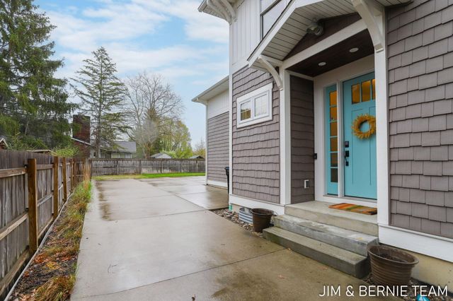153 Elizabeth Street, Saugatuck City, MI 49453