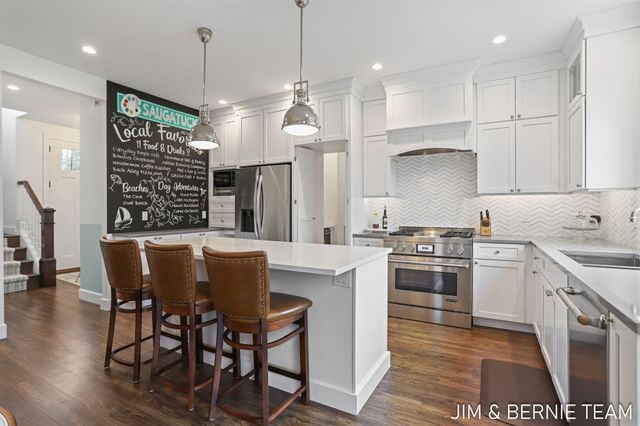 153 Elizabeth Street, Saugatuck City, MI 49453
