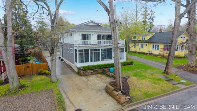 153 Elizabeth Street, Saugatuck City, MI 49453