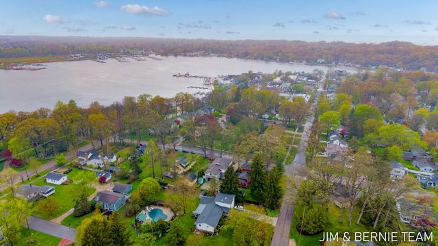 153 Elizabeth Street, Saugatuck City, MI 49453