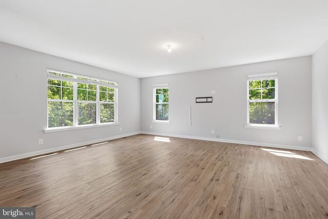 60 LEGACY LN, Fredericksburg, VA 22406