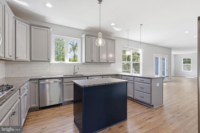 60 LEGACY LN, Fredericksburg, VA 22406