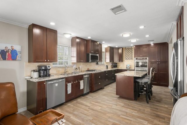 5443 Appleblossom Lane, Friendswood, TX 77546