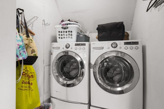 5443 Appleblossom Lane, Friendswood, TX 77546