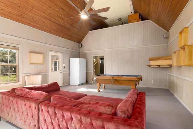 5443 Appleblossom Lane, Friendswood, TX 77546